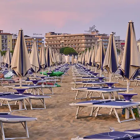 Modern With Seaview Balcony Apartmán Bibione